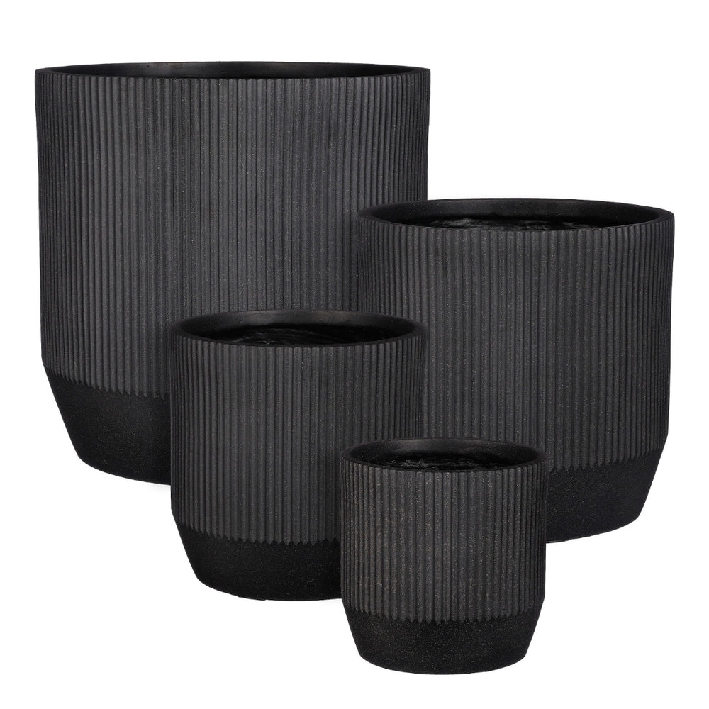 Nuovo Ribbed Round Black Planter (24 cm)