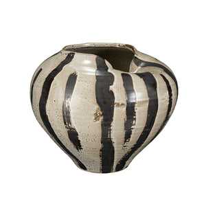 Brown Nanda Vase (28.5 cm)