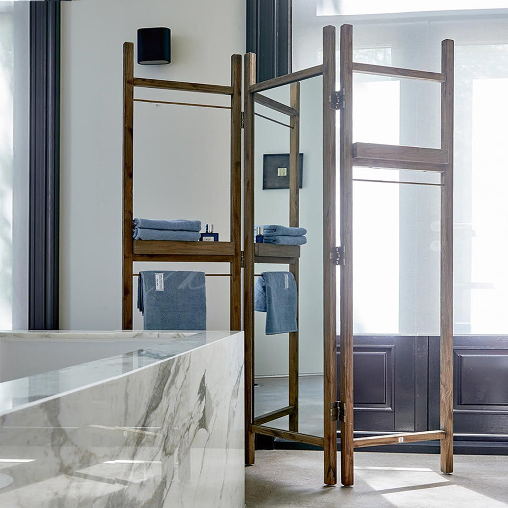 RM Landmark divider with mirror