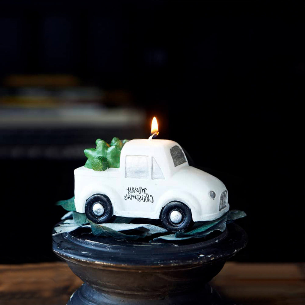 RM Pretty pickup truck candle 