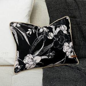 RM Cafe Floral Leaf Cover (40 cm)
