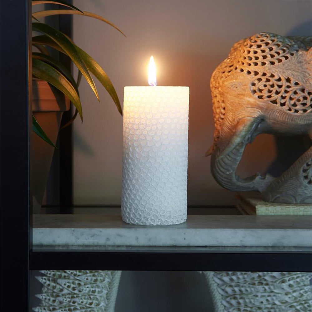 RM White Coral Reef Candle (7x15 cm)