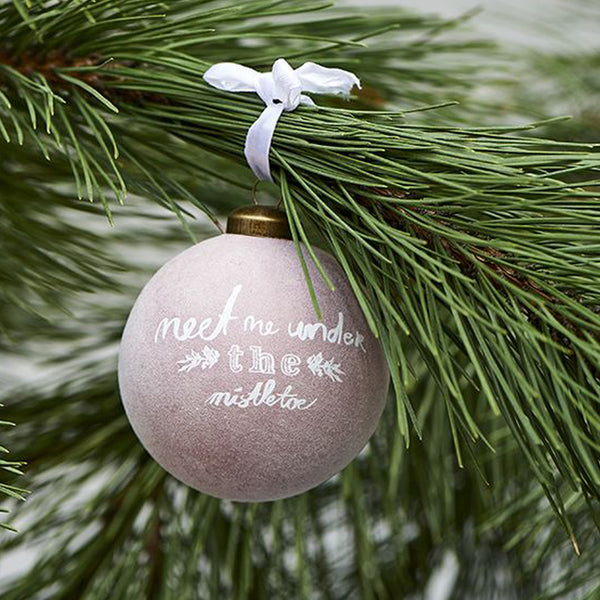 RM Under the mistletoe dia 8cm