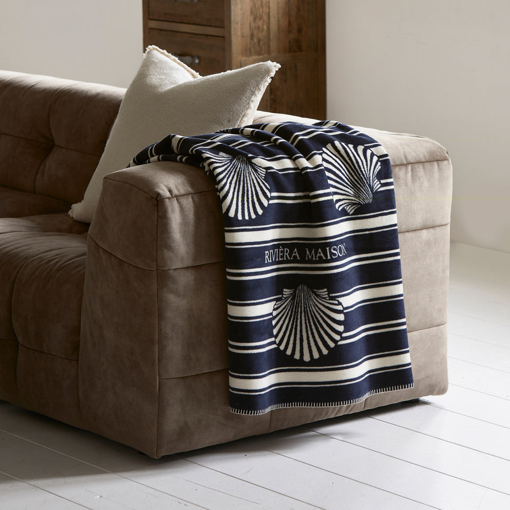 RM Shoreline Throw (170 cm)