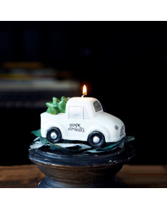 RM Pretty pickup truck candle 
